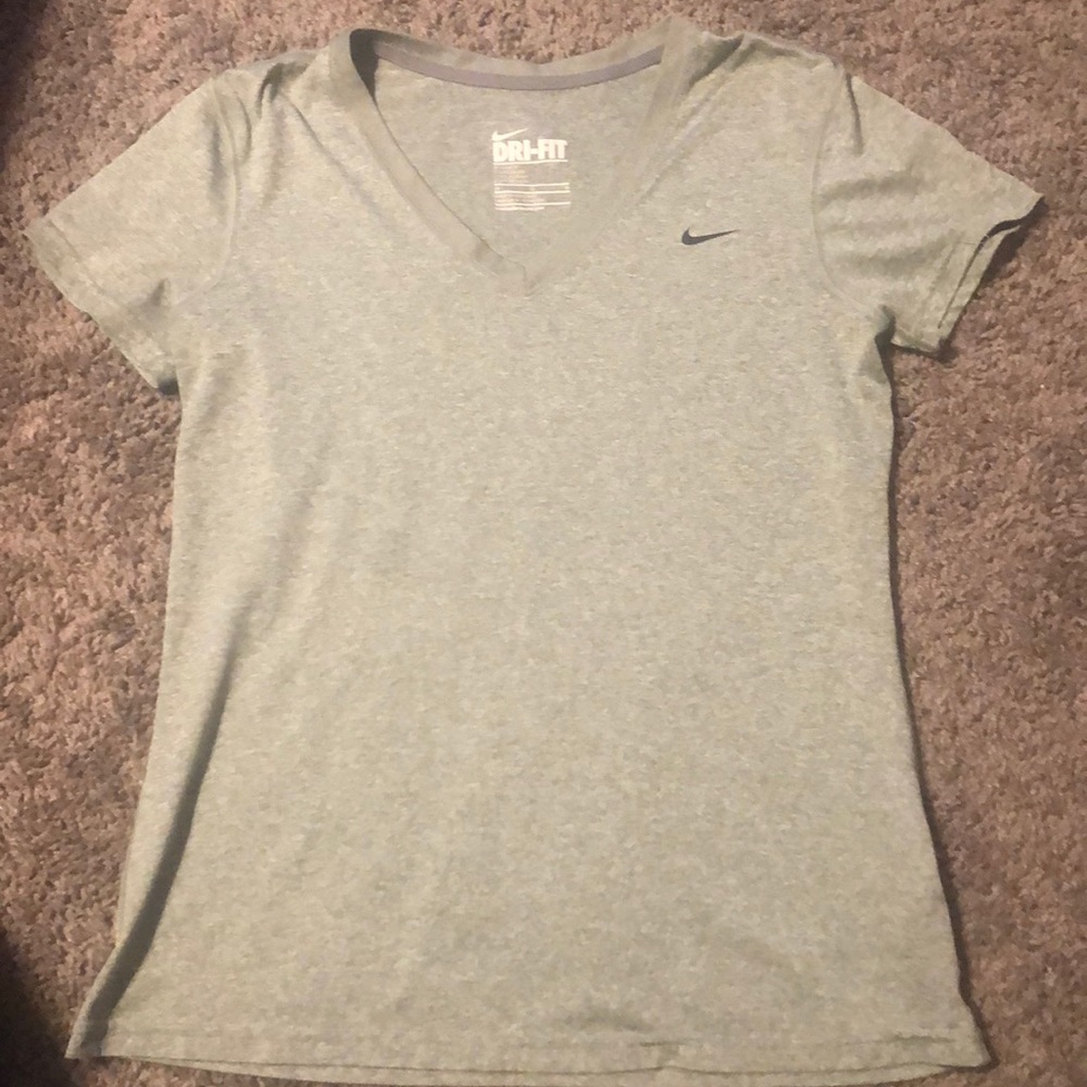 Nike dri-fit tee